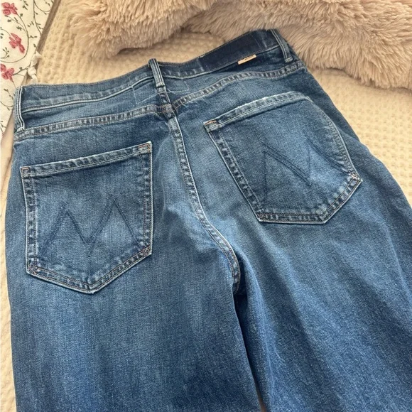 Mother The Lasso Sneak Jeans - Picture 6 of 10